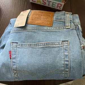 Levi jeans